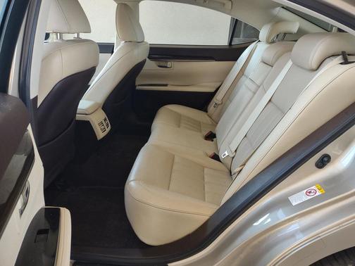 2017 Lexus ES 350 Base