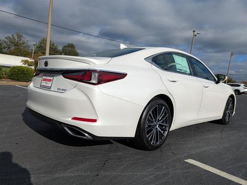 2025 Lexus ES 350 Base