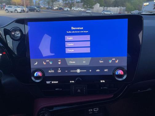 Eminent White Pearl 2022 Lexus NX 350h Premium