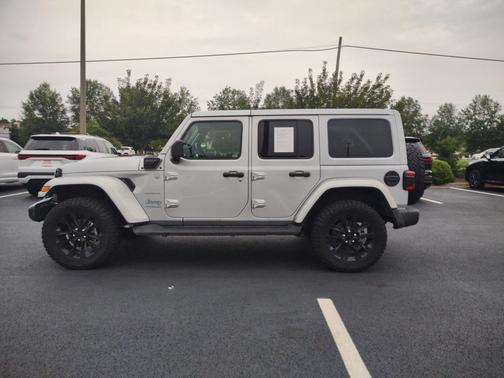 2022 Jeep Wrangler Unlimited 4xe Sahara