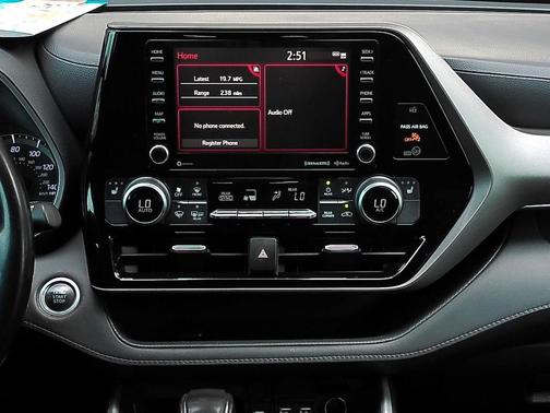 Magnetic Gray Metallic 2021 Toyota Highlander XLE