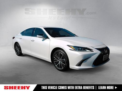 White Pearl 2025 Lexus ES 300h Base