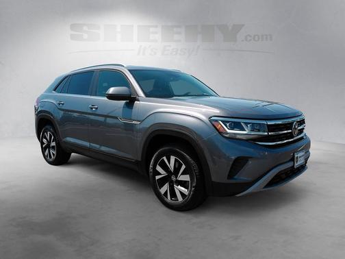 Deep Black Pearl 2020 Volkswagen Atlas Cross Sport 2.0T SE