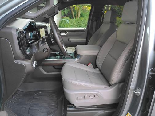 Sterling Metallic 2025 GMC Sierra 1500 SLT