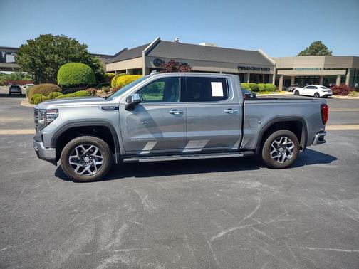 Sterling Metallic 2025 GMC Sierra 1500 SLT