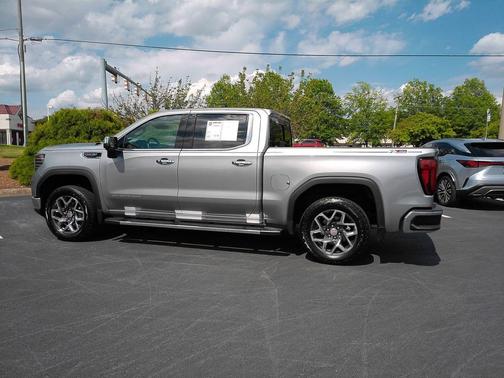 Sterling Metallic 2025 GMC Sierra 1500 SLT