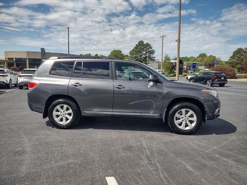 2013 Toyota Highlander SE