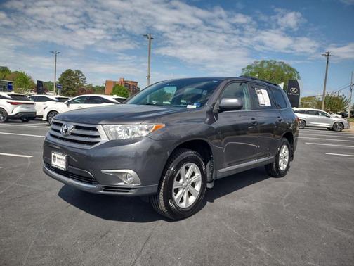 2013 Toyota Highlander SE