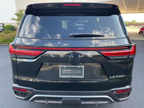 2025 Lexus LX 700h F SPORT