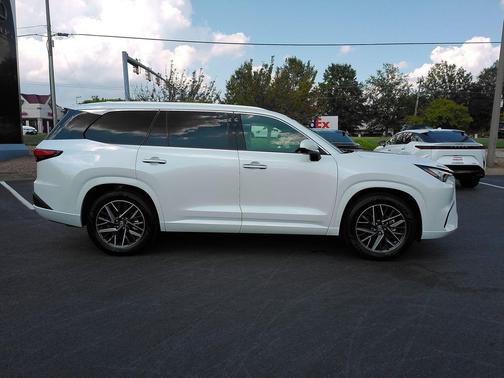 Pearl 2025 Lexus TX 350 Premium