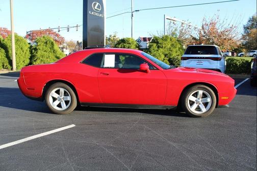 2013 Dodge Challenger SXT
