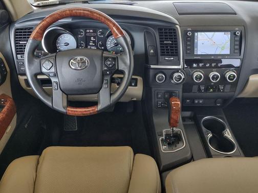 Blizzard Pearl 2021 Toyota Sequoia Platinum