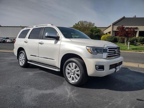 Blizzard Pearl 2021 Toyota Sequoia Platinum