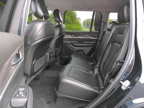 Midnight Sky 2024 Jeep Grand Cherokee Limited
