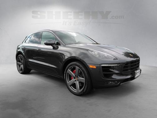 Volcano Grey Metallic 2018 Porsche Macan Macan GTS