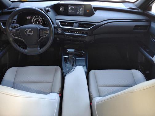 2019 Lexus UX 200 Base