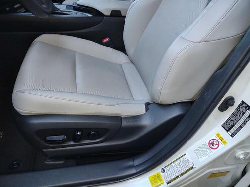 2019 Lexus UX 200 Base