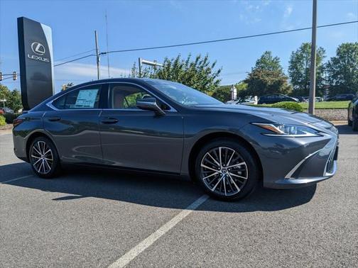 2025 Lexus ES 300h Base