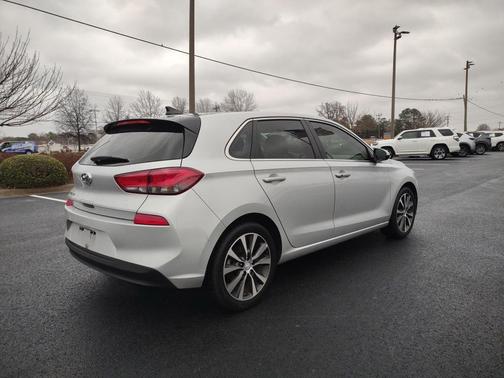 2019 Hyundai Elantra GT Base
