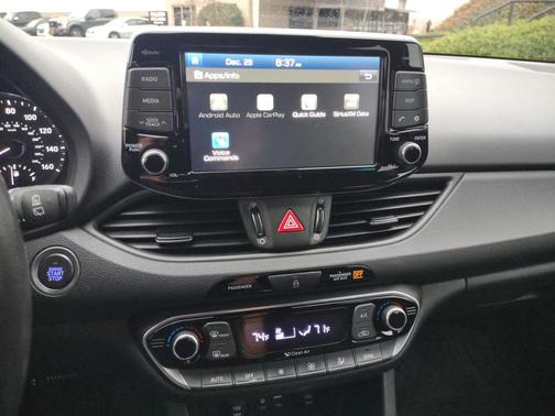 2019 Hyundai Elantra GT Base