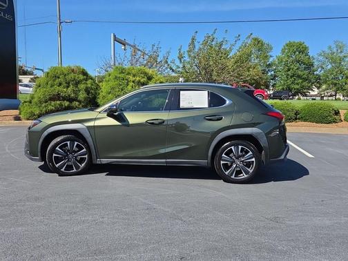 Nori Green Pearl 2020 Lexus UX 200 Base