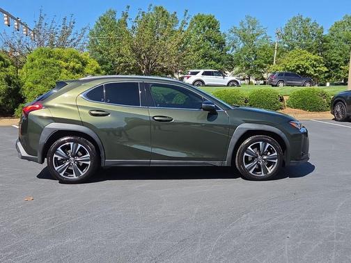 Nori Green Pearl 2020 Lexus UX 200 Base