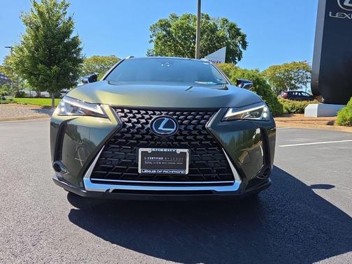 Nori Green Pearl 2020 Lexus UX 200 Base
