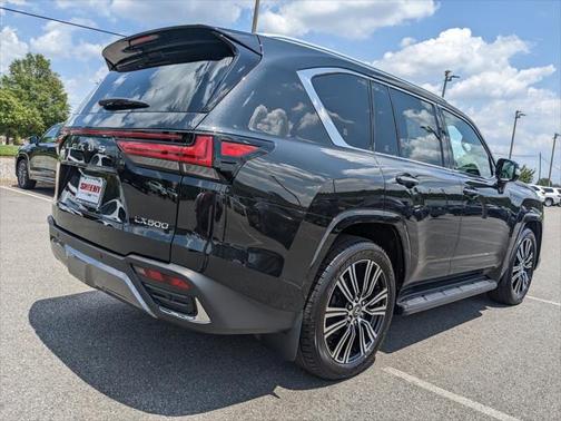 2025 Lexus LX 600 Luxury