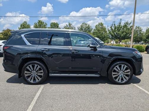 2025 Lexus LX 600 Luxury