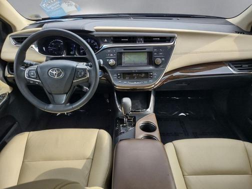 2013 Toyota Avalon Hybrid XLE Premium