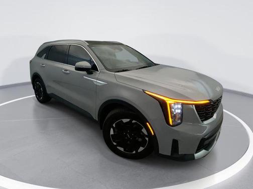 Wolf Gray 2025 Kia Sorento S