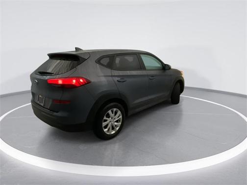 2021 Hyundai TUCSON SE