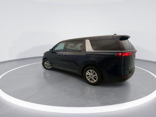 2022 Kia Carnival LXS