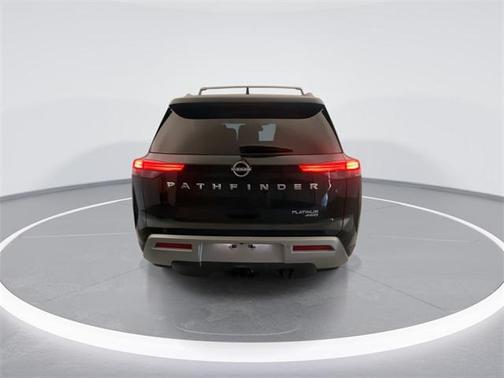 2022 Nissan Pathfinder Platinum 4WD