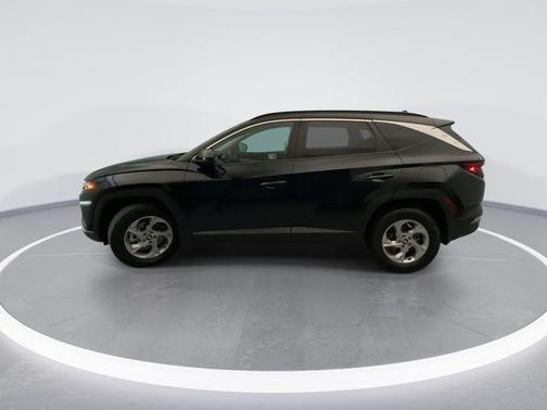Black Pearl 2024 Hyundai TUCSON SEL