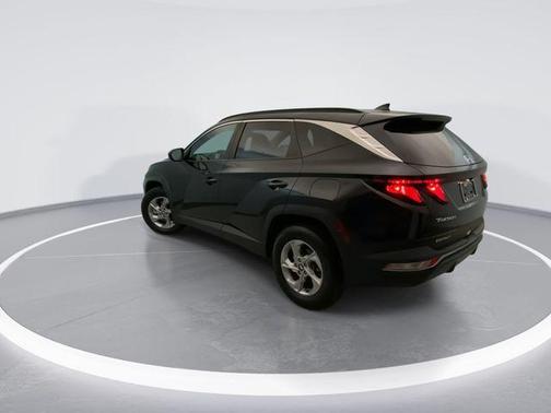 Black Pearl 2024 Hyundai TUCSON SEL