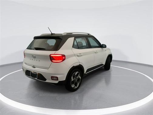 2024 Hyundai VENUE Limited