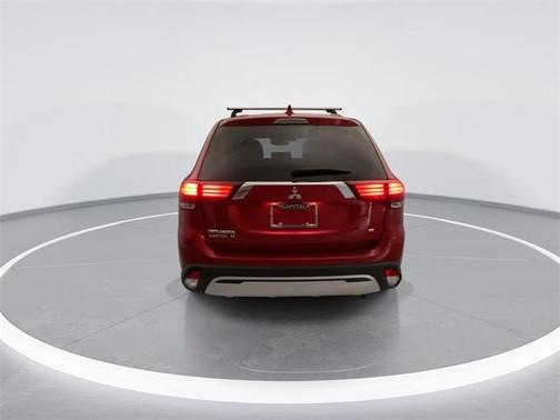 2020 Mitsubishi Outlander SE