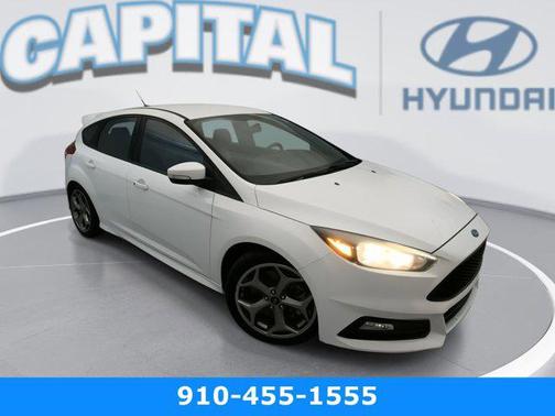 2017 Ford Focus ST ST