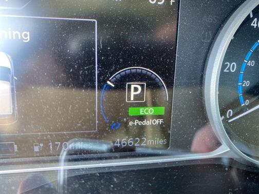 2021 Nissan Leaf SL PLUS 62 kWh