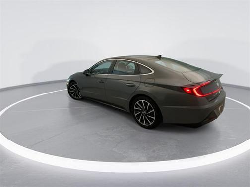 2022 Hyundai SONATA Limited