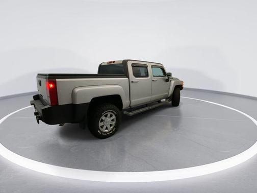 2010 Hummer H3T Luxury Edition