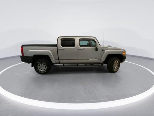 2010 Hummer H3T Luxury Edition