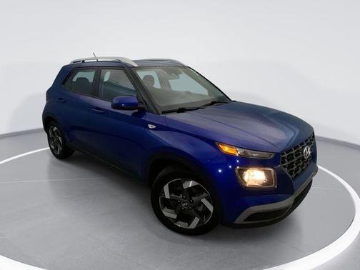 2024 Hyundai VENUE SEL