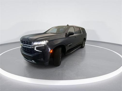 2023 Chevrolet Suburban LS