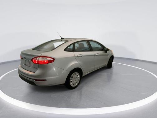 INGOT SILVER 2016 Ford Fiesta S