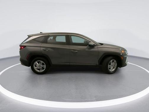 Hampton Gray 2026 Hyundai TUCSON SE