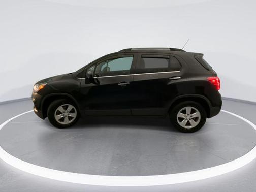 Mosaic Black Metallic 2019 Chevrolet Trax LT