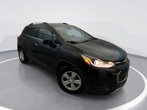 Mosaic Black Metallic 2019 Chevrolet Trax LT
