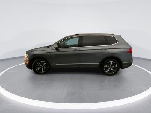 Platinum Gray Metallic 2018 Volkswagen Tiguan 2.0T SEL